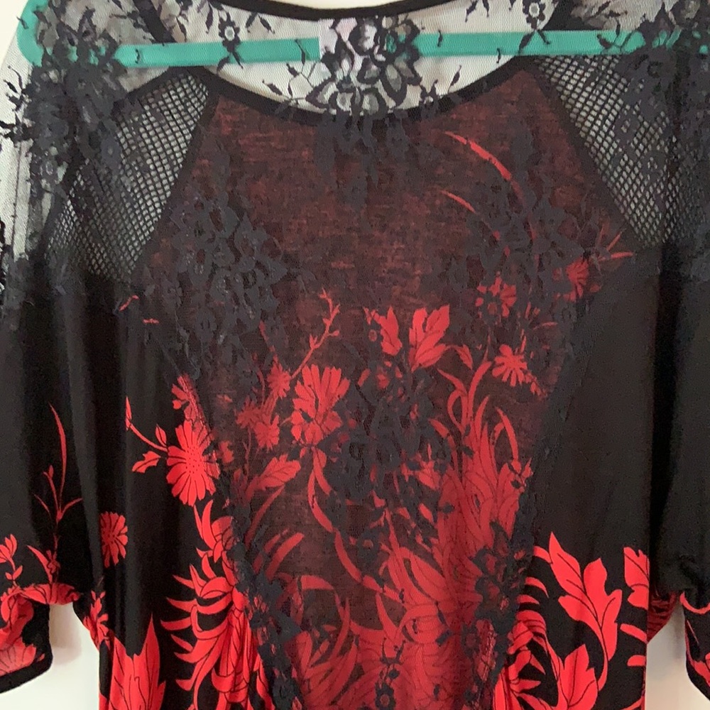 Free People red and black top - Picture 5 of 5